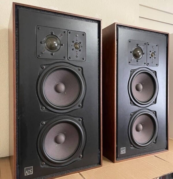 Vintage ADS L810 3-Way, 4-Driver Studio-Quality Hi-Fi Speakers