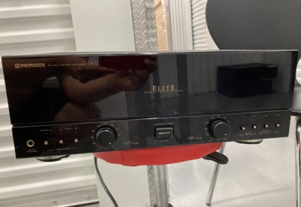 Pioneer M-72 Reference Power Amplifier