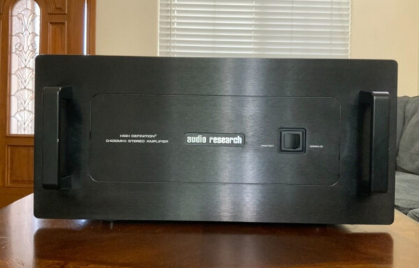 Audio Research D400MKII High Definition Stereo Power Amplifier
