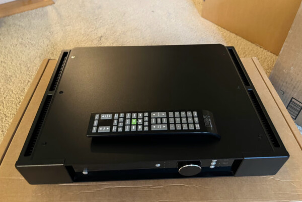 Rega Elicit-R Integrated Amplifier - Image 9