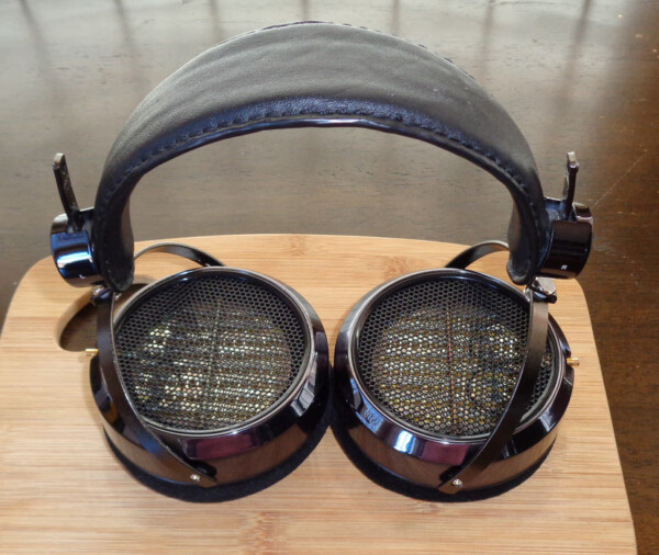 HIFIMAN HE-6 Reference Planar Magnetic Headphones - Image 2